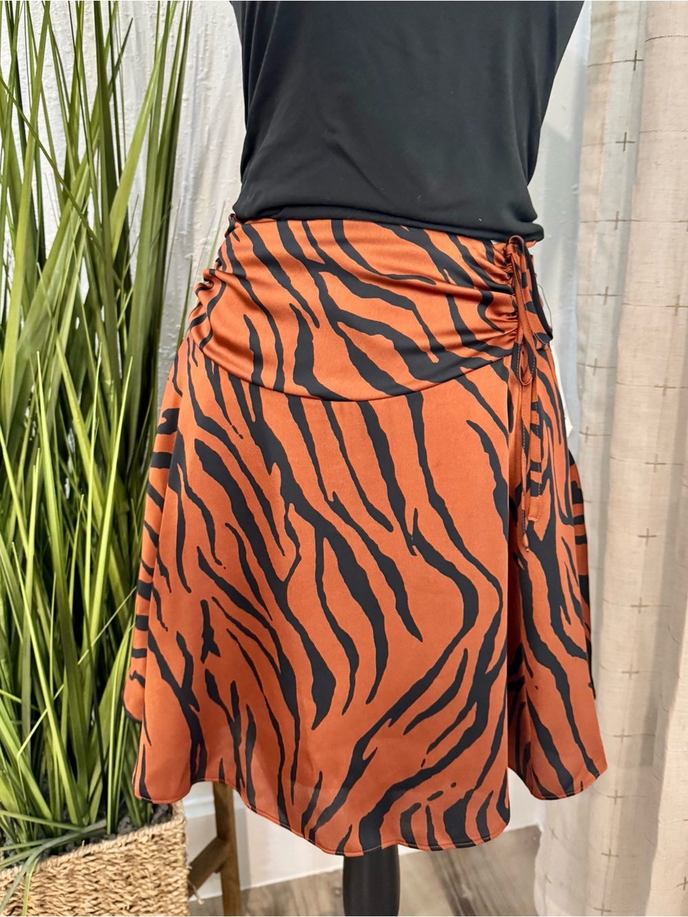 Bar III Orange & Black Tiger-Print Mini Skirt, Size Medium